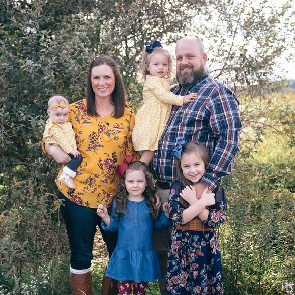 Meet your Posher, Tracie - Picture 1 of 1